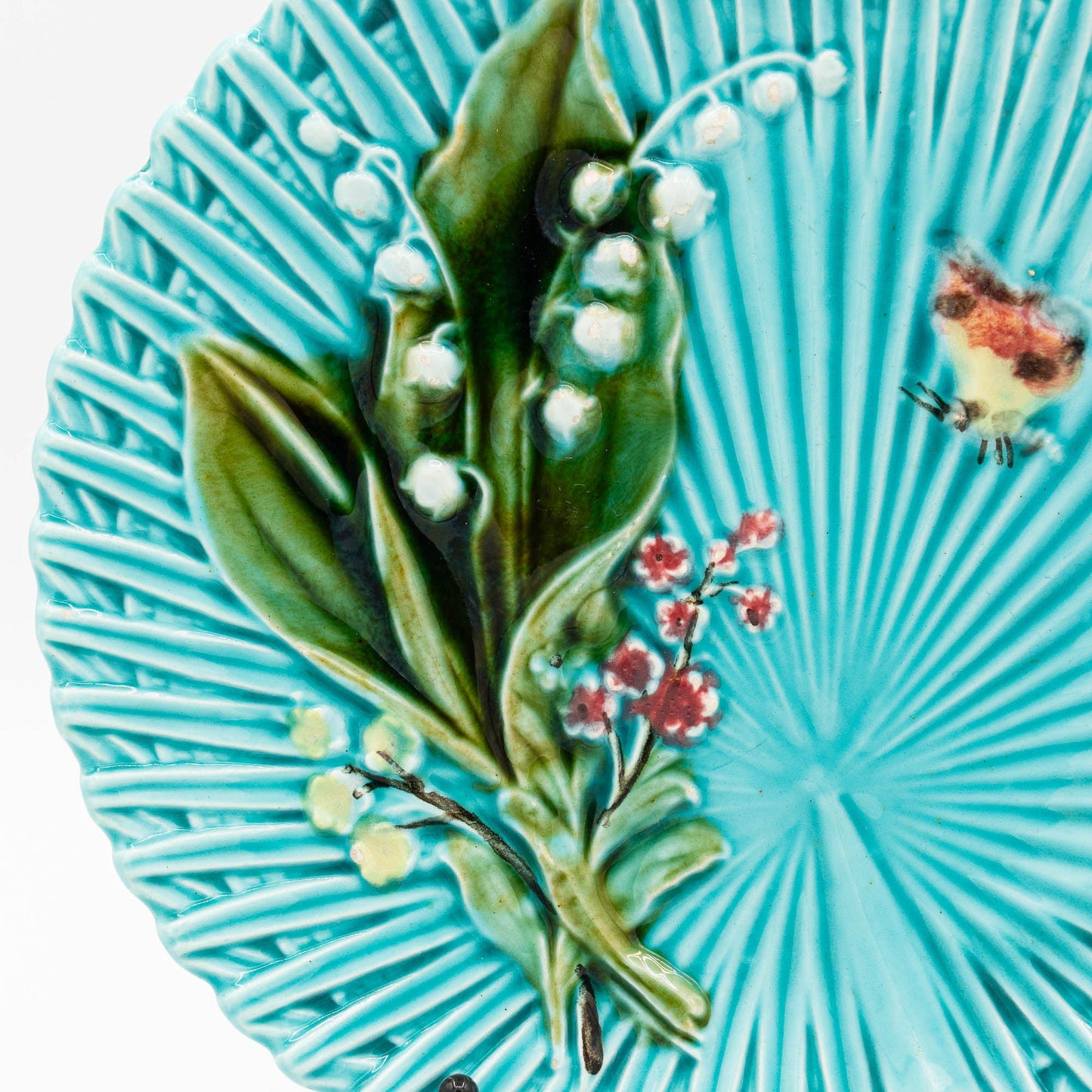 Antique Art Nouveau Light Green Majolica "Lilly of the Valley" Plates - SMF Schramberg - Set of 3 - 1920s - The Vintage Tales