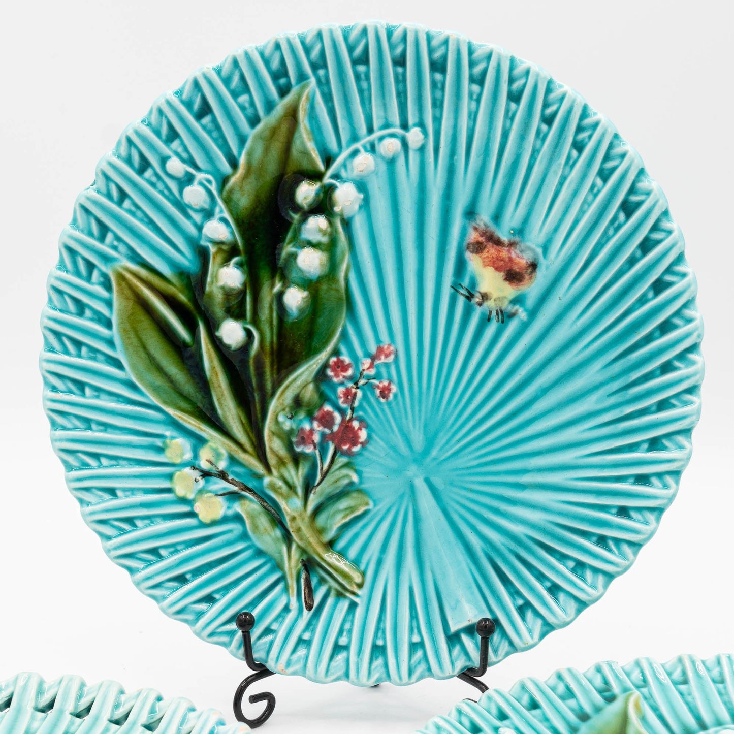 Antique Art Nouveau Light Green Majolica "Lilly of the Valley" Plates - SMF Schramberg - Set of 3 - 1920s - The Vintage Tales