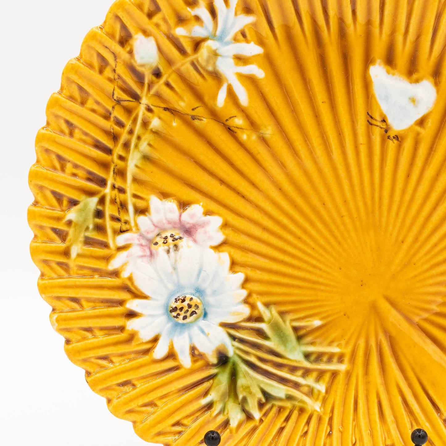 Antique Art Nouveau Yellow Majolica "Marguerite" Plate - SMF Schramberg - 1920s - The Vintage Tales