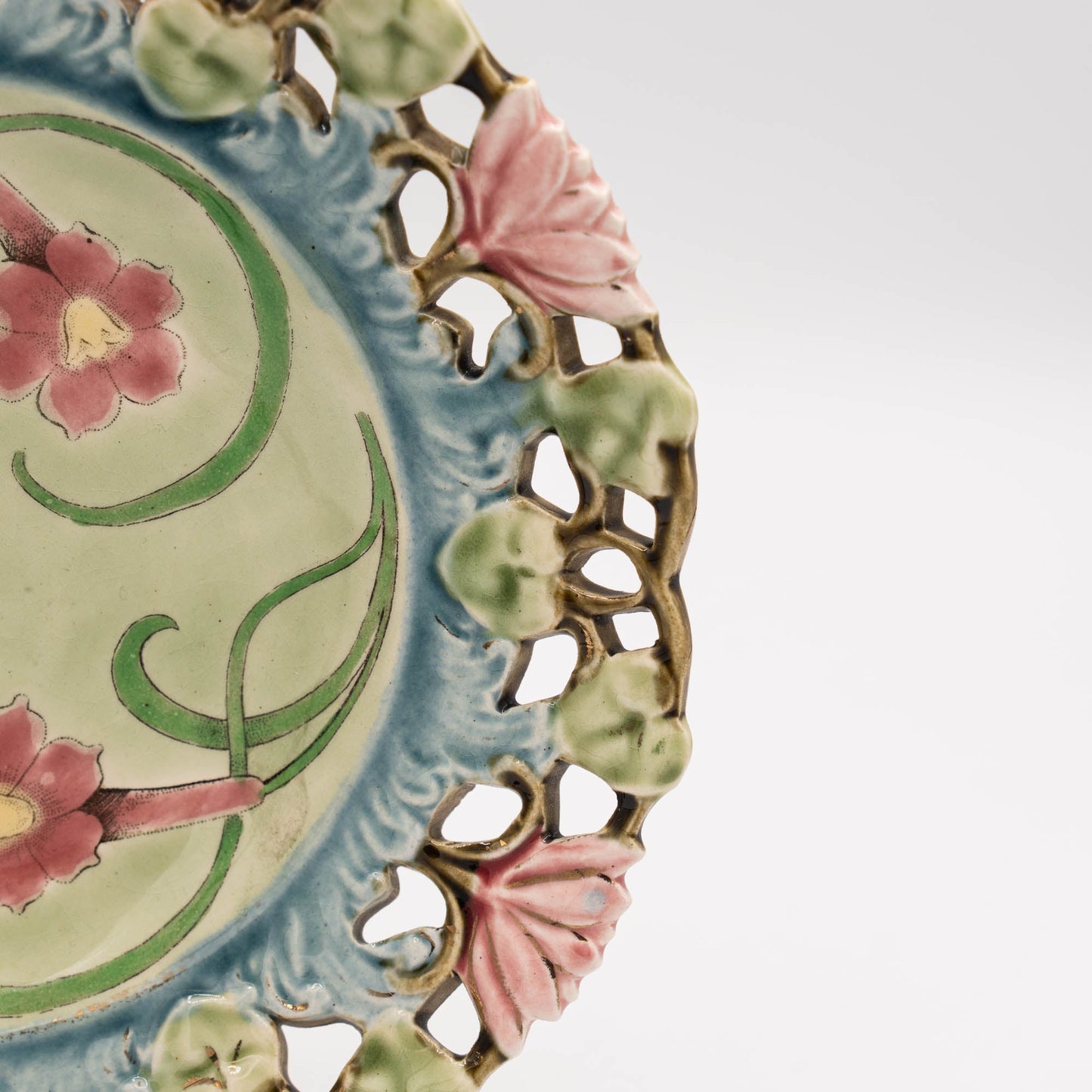 Antique Reticulated Art Nouveau Majolica Plate - RDZ Rudolf Ditmar Znaim - 1890s - The Vintage Tales