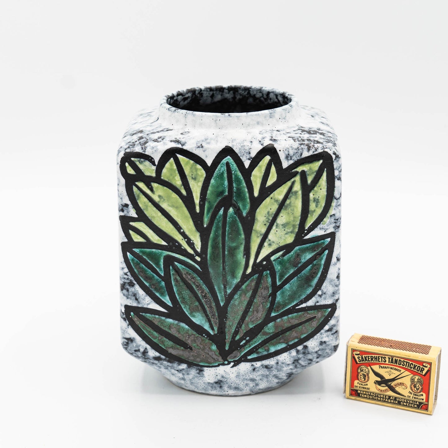 Grey Vase with Leaves - Form 1211 - Strehla - c1970s - Vase - The Vintage Tales