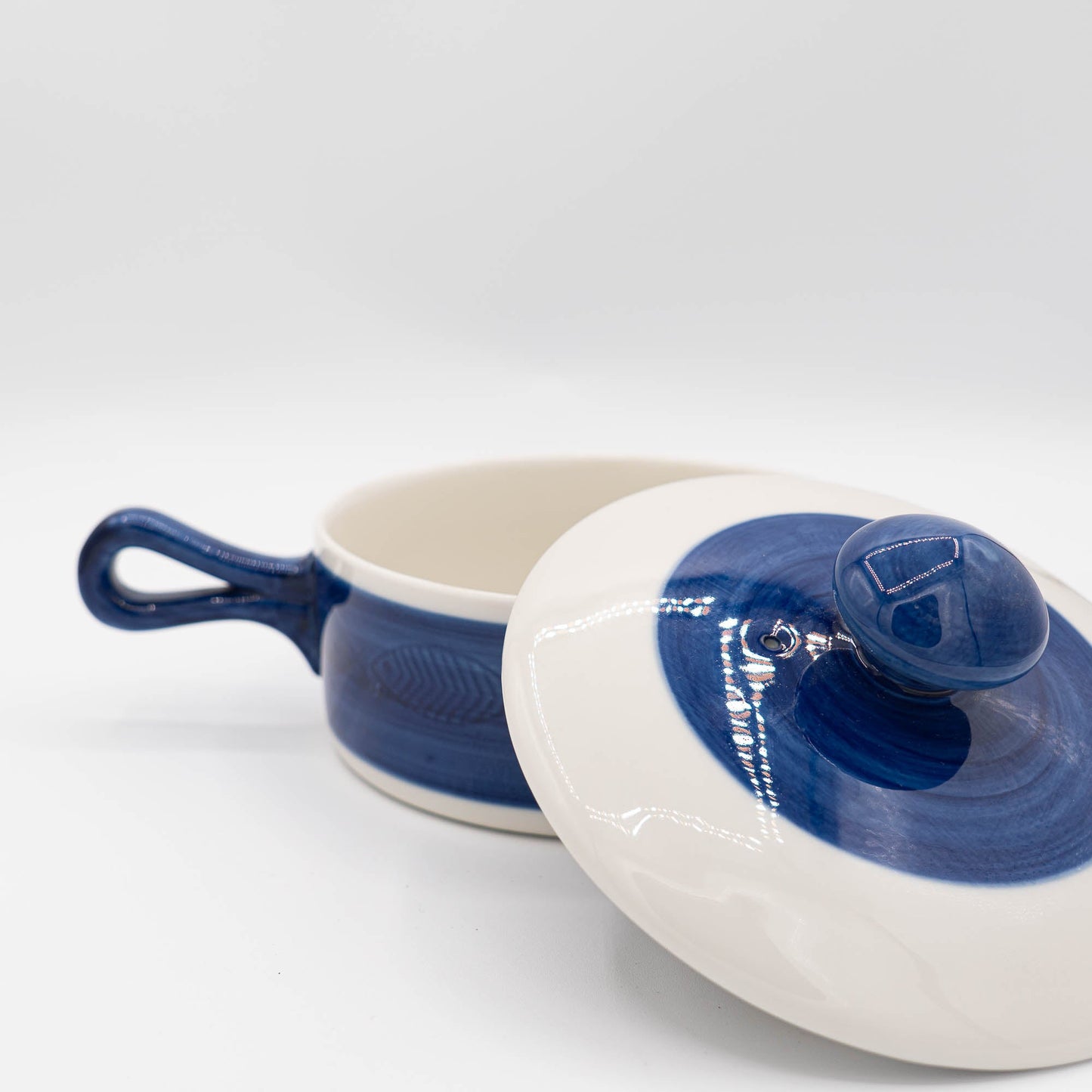 Large Stewing Pot with Looped Handle - Koka Blå - Rörstrand - c1950s - Tureen - The Vintage Tales