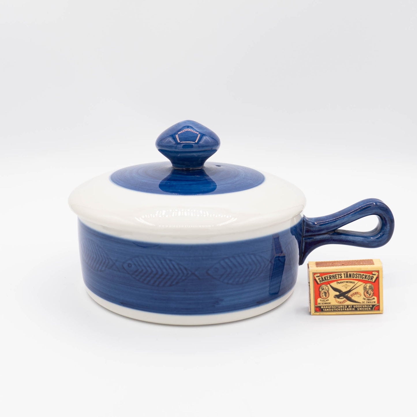Large Stewing Pot with Looped Handle - Koka Blå - Rörstrand - c1950s - Tureen - The Vintage Tales