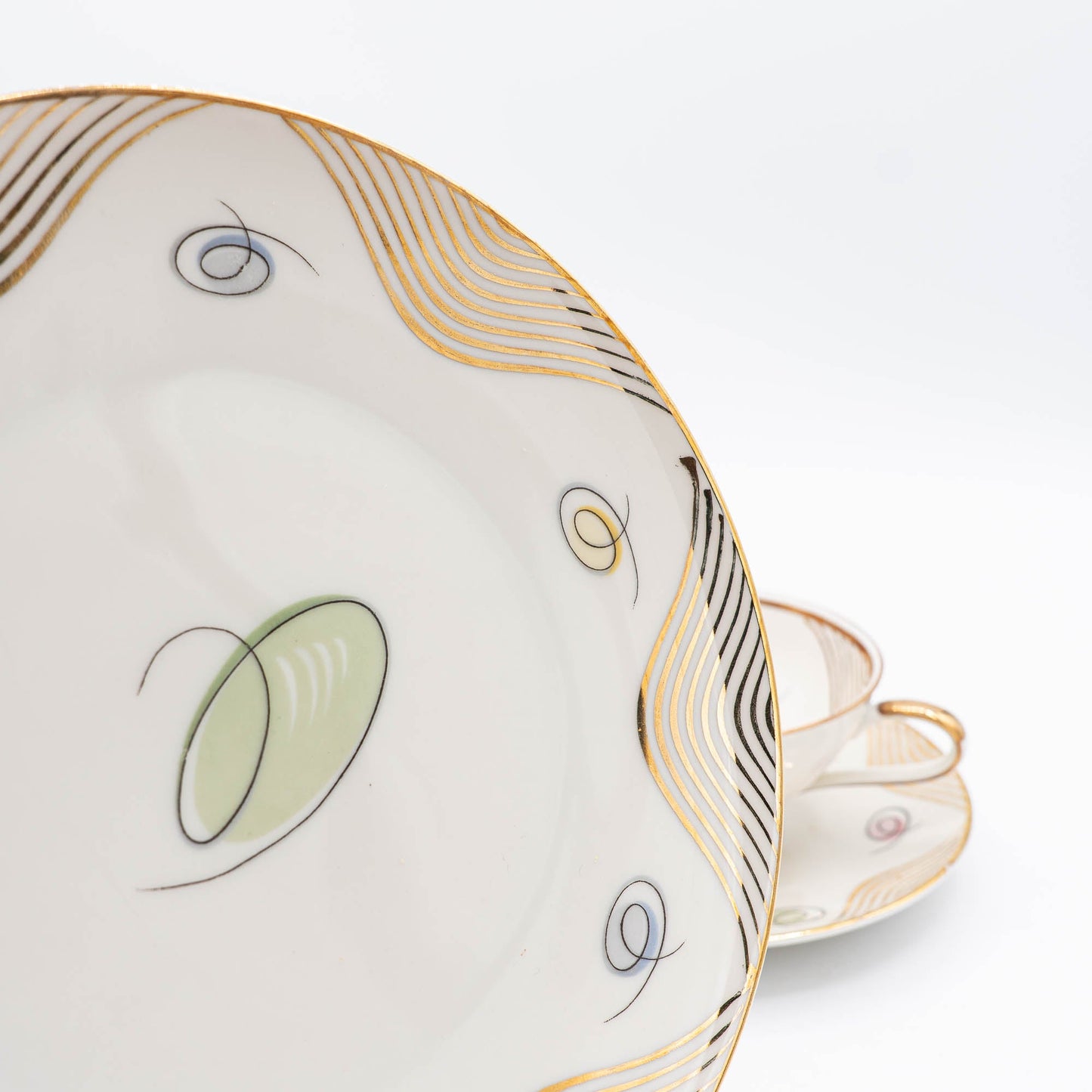 Mid - Century Teacup, Saucer and Plate Set - Winterling Röslau - 1940s - cup - The Vintage Tales