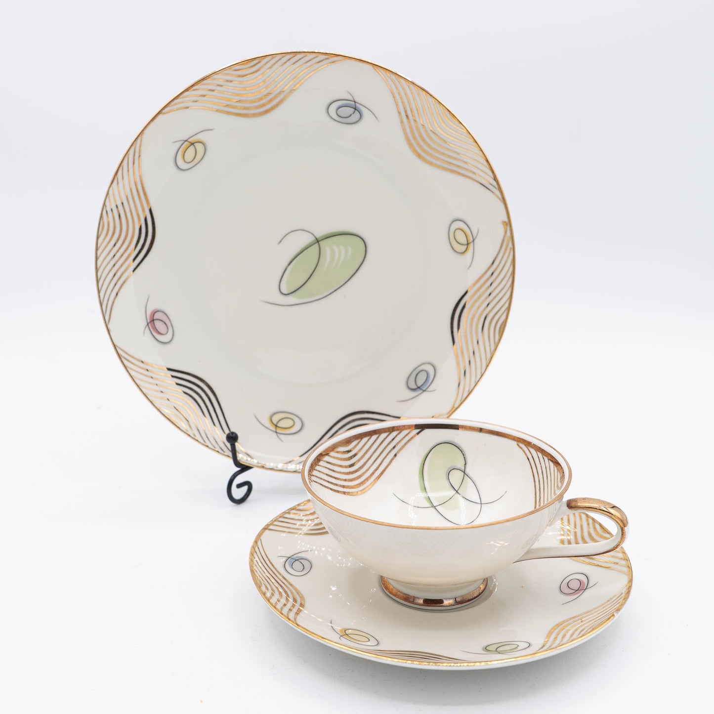 Mid - Century Teacup, Saucer and Plate Set - Winterling Röslau - 1940s - cup - The Vintage Tales