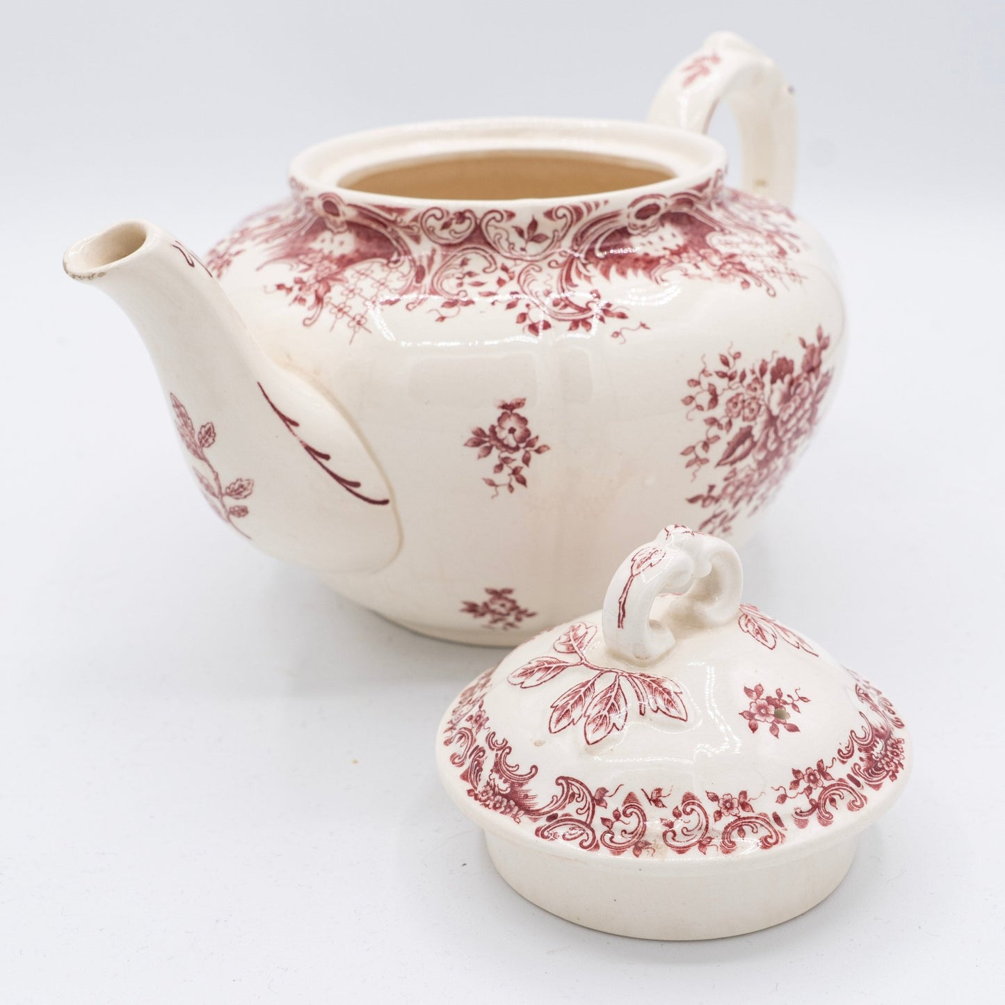 Pink Floral Transferware Tea Pot "Valeria" - Villeroy & Boch - 1920s - Late Victorian / Edwardian revival tradition - Tea Pot - The Vintage Tales