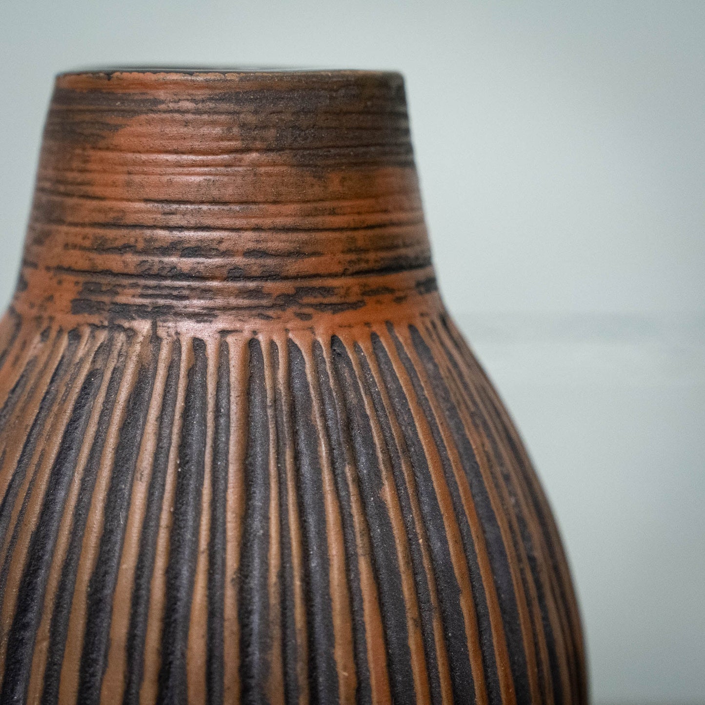 Rare Brutalist Red and Black Vase - 7713 - 20 - Carstens Tönnishof - c1970s - Vase - The Vintage Tales