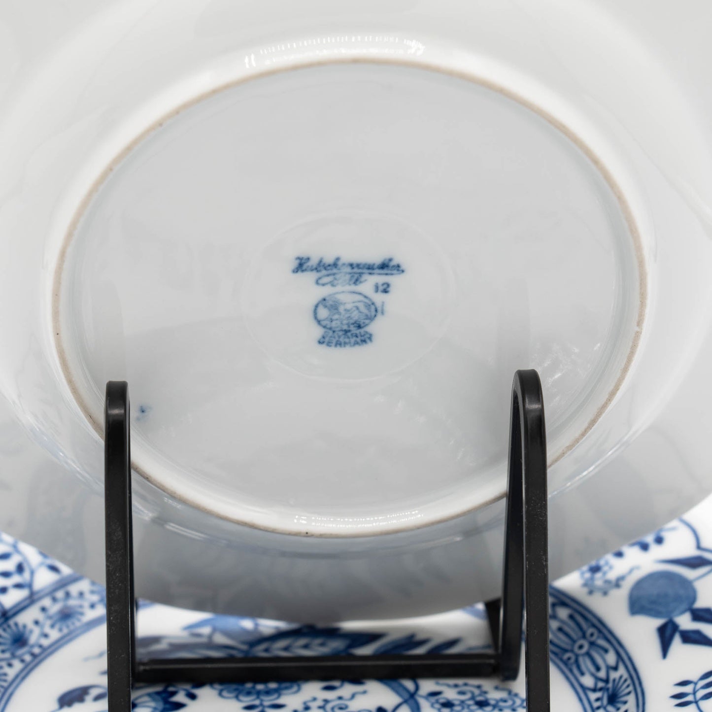 Set of two Vintage Dessert Plates - Blue Onion / Zwiebelmuster - A046 - Hutschenreuther Selb - c1950s - Dinner Plate - The Vintage Tales