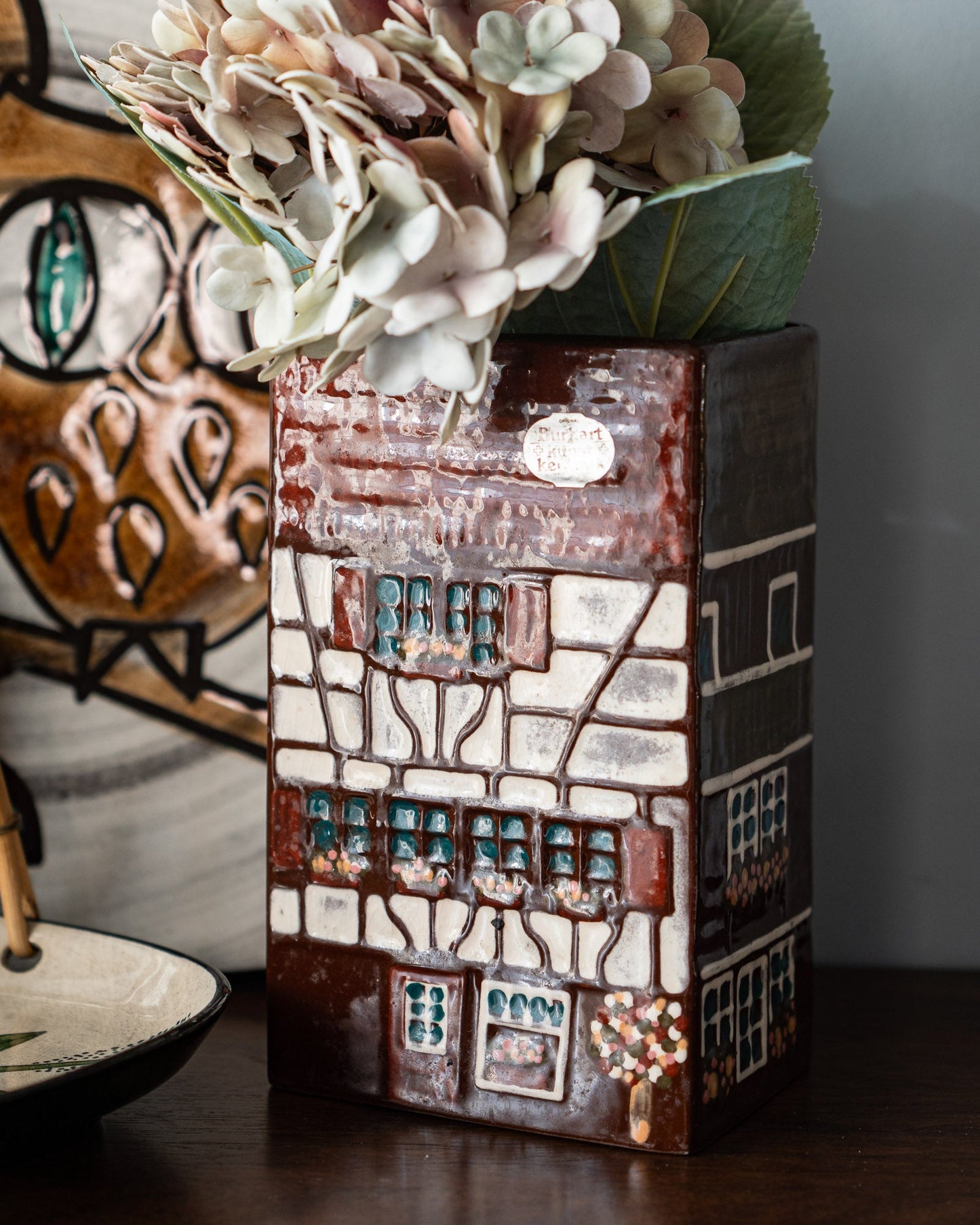 Swiss Mid - Century Vase – Rectangular “Swiss Farmhouse” Handarbeit – Burkart Keramik - Vase - The Vintage Tales