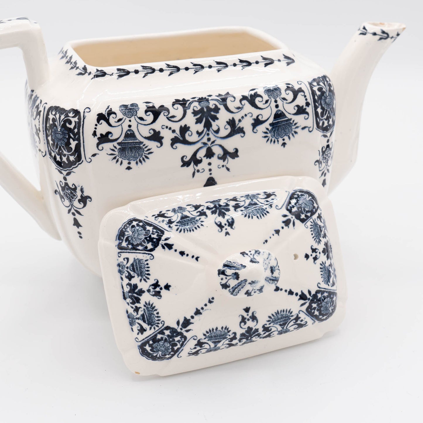 Vintage Blue & White Tea Pot - A 1150 - Gien - c1970s - Tea Pot - The Vintage Tales