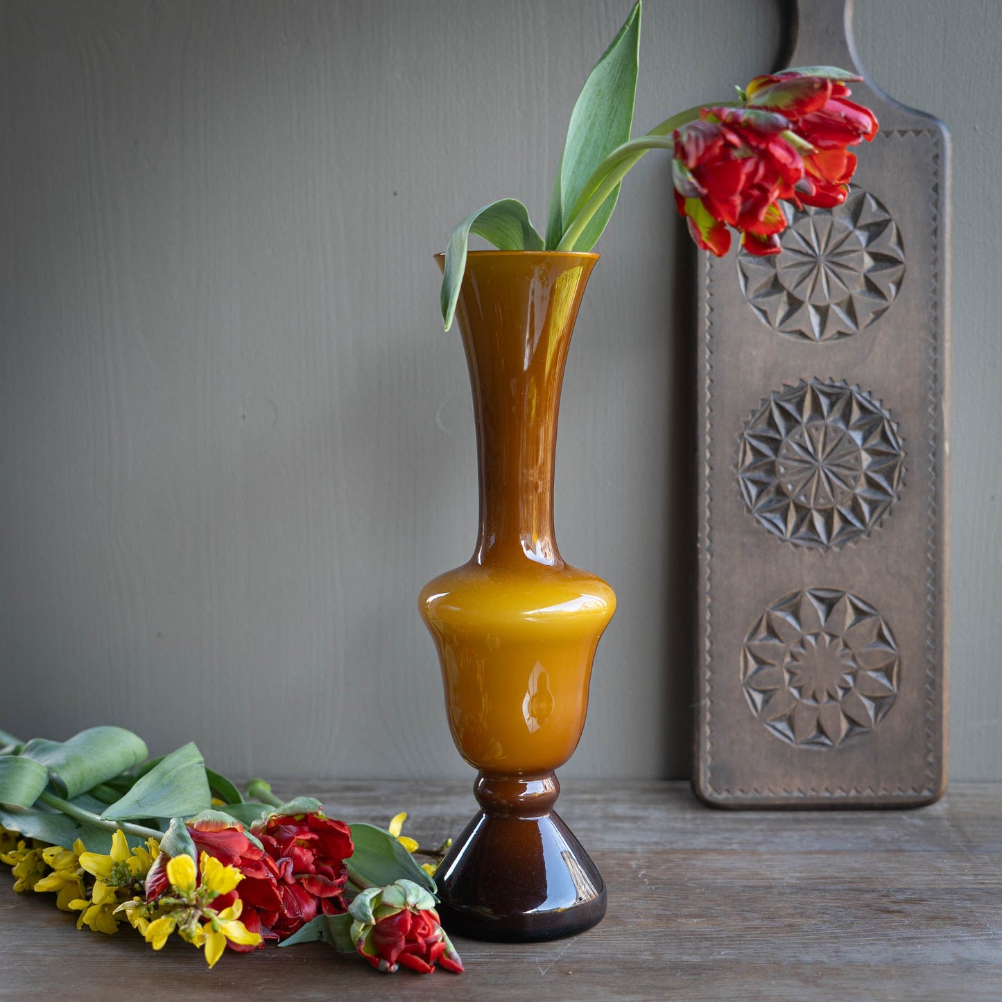 Vintage Bud Vase in Frosted Amber / Butterscotch - Empoli Rossini - 1970s - The Vintage Tales