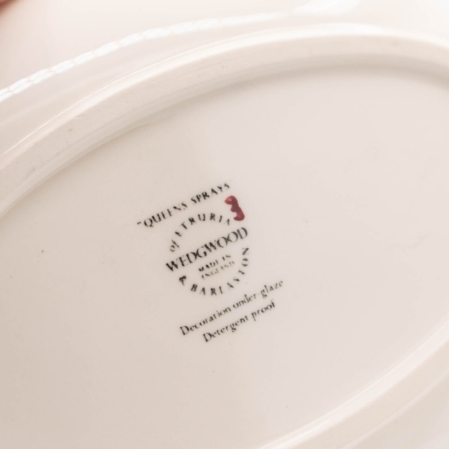 Vintage Oblong Plate "Queens Sprays" - Wedgwood - 1970s - The Vintage Tales