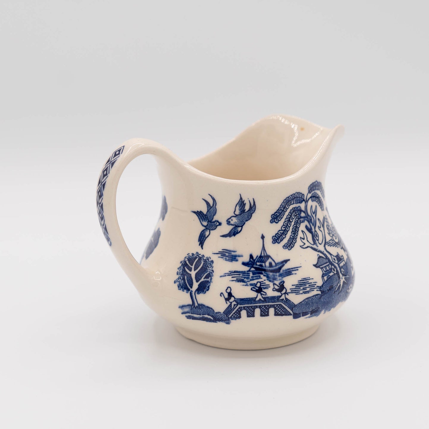 Vintage Old Willow Creamer - English Ironstone Ltd - c1970s - Creamer - The Vintage Tales