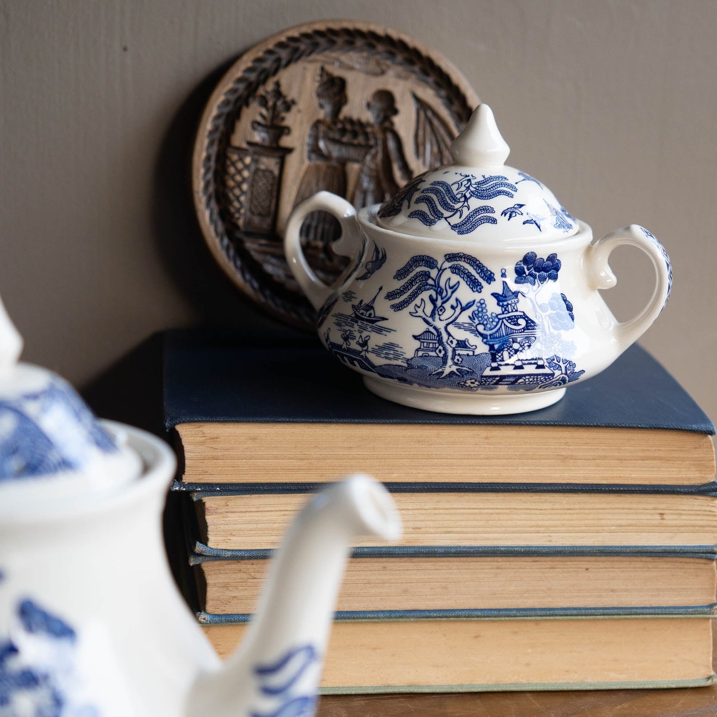 Vintage Old Willow Sugar Bowl - English Ironstone Ltd - c1970s - Sugar Bowl - The Vintage Tales
