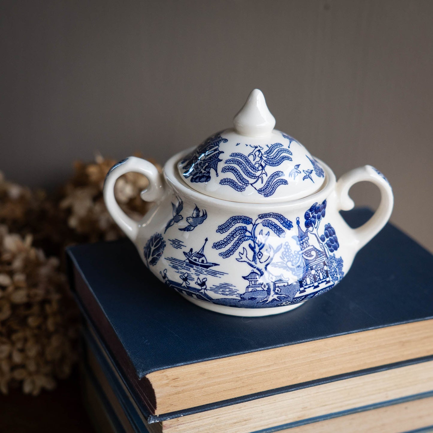 Vintage Old Willow Sugar Bowl - English Ironstone Ltd - c1970s - Sugar Bowl - The Vintage Tales