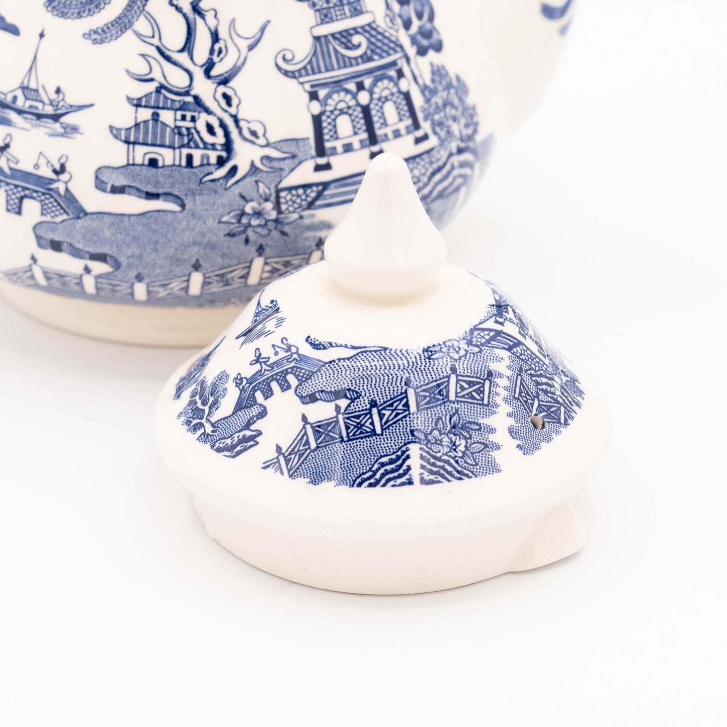Vintage Old Willow Tea Pot - English Ironstone Ltd - c1970s - Tea Pot - The Vintage Tales