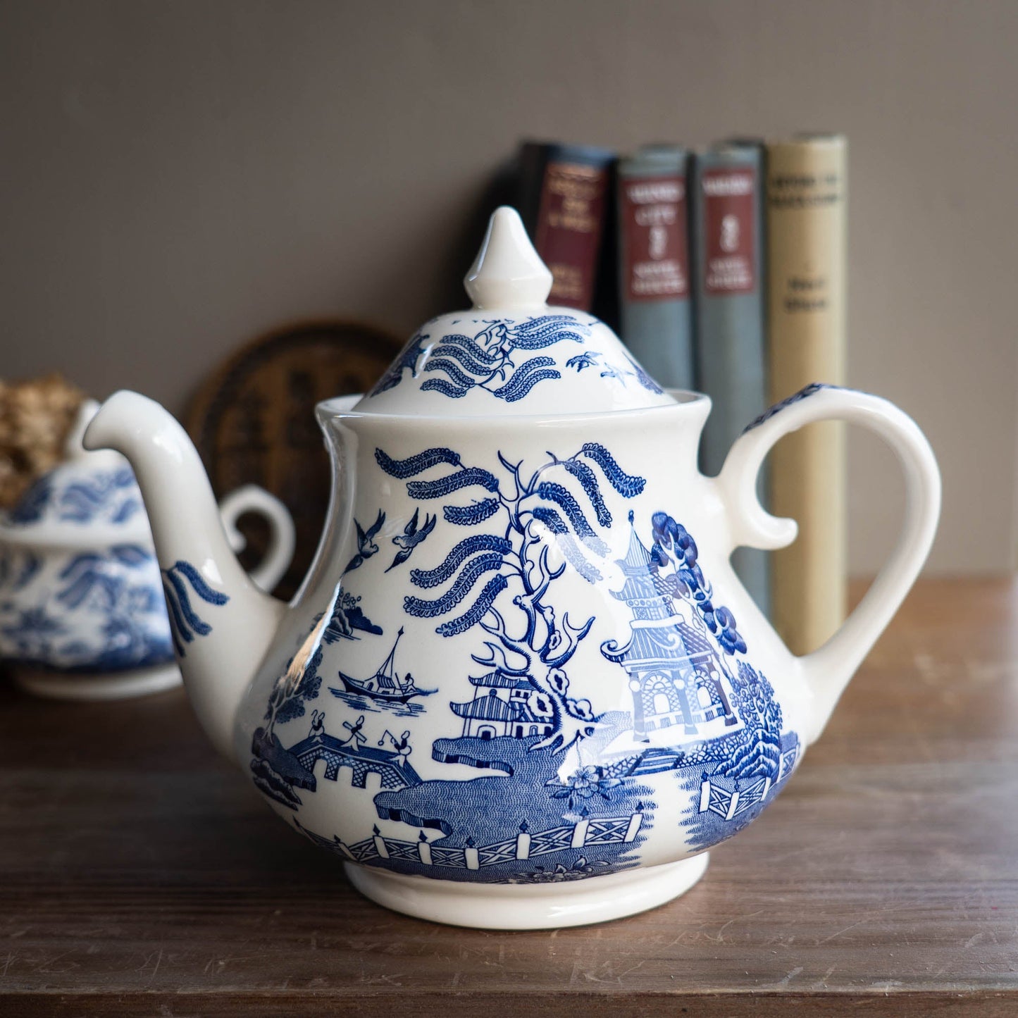 Vintage Old Willow Tea Pot - English Ironstone Ltd - c1970s - Tea Pot - The Vintage Tales