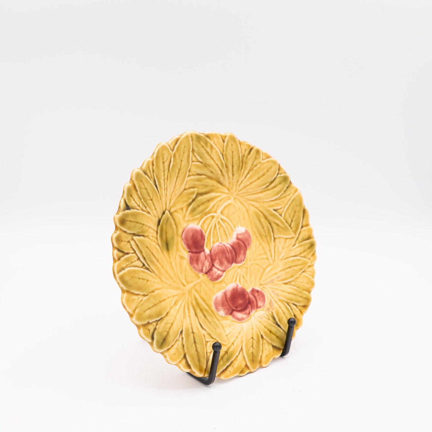 Yellow "Cerise" Majolica Plate - Sarreguemines - 1890s - Cake Plate - The Vintage Tales