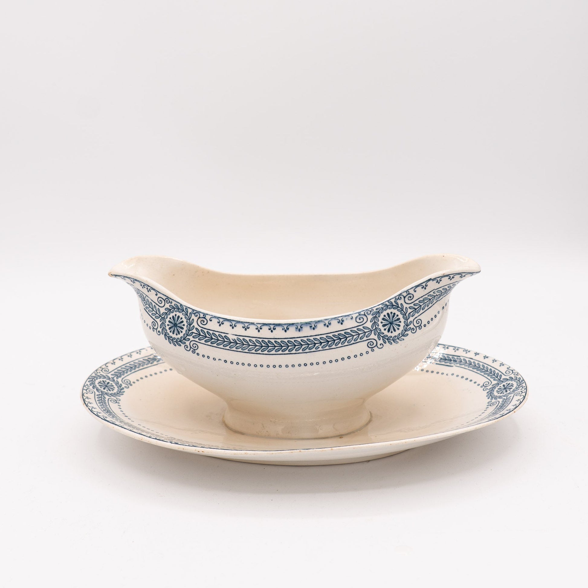 Antique Gravy Boad - "Carina" - Sarreguemines - 1900s - Gravy Boat - The Vintage Tales