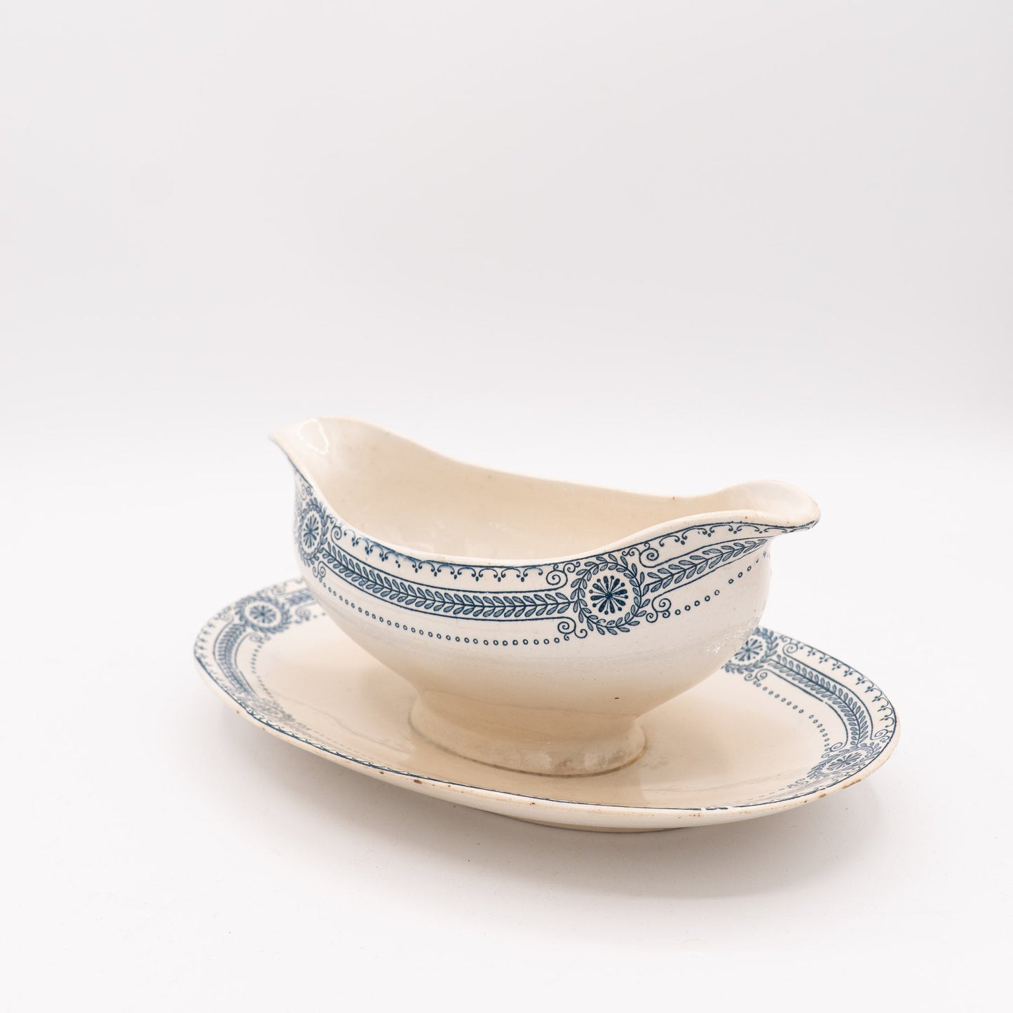 Antique Gravy Boad - "Carina" - Sarreguemines - 1900s - Gravy Boat - The Vintage Tales