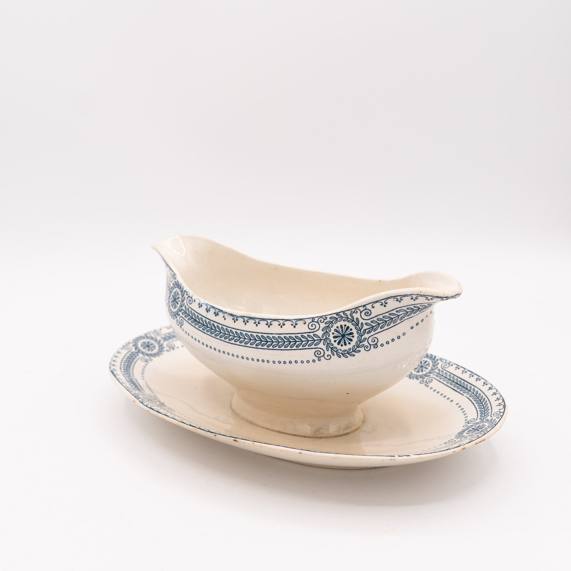 Antique Gravy Boad - "Carina" - Sarreguemines - 1900s - Gravy Boat - The Vintage Tales