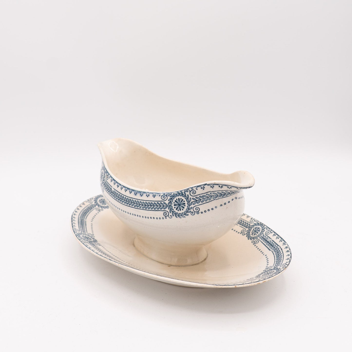 Antique Gravy Boad - "Carina" - Sarreguemines - 1900s - Gravy Boat - The Vintage Tales