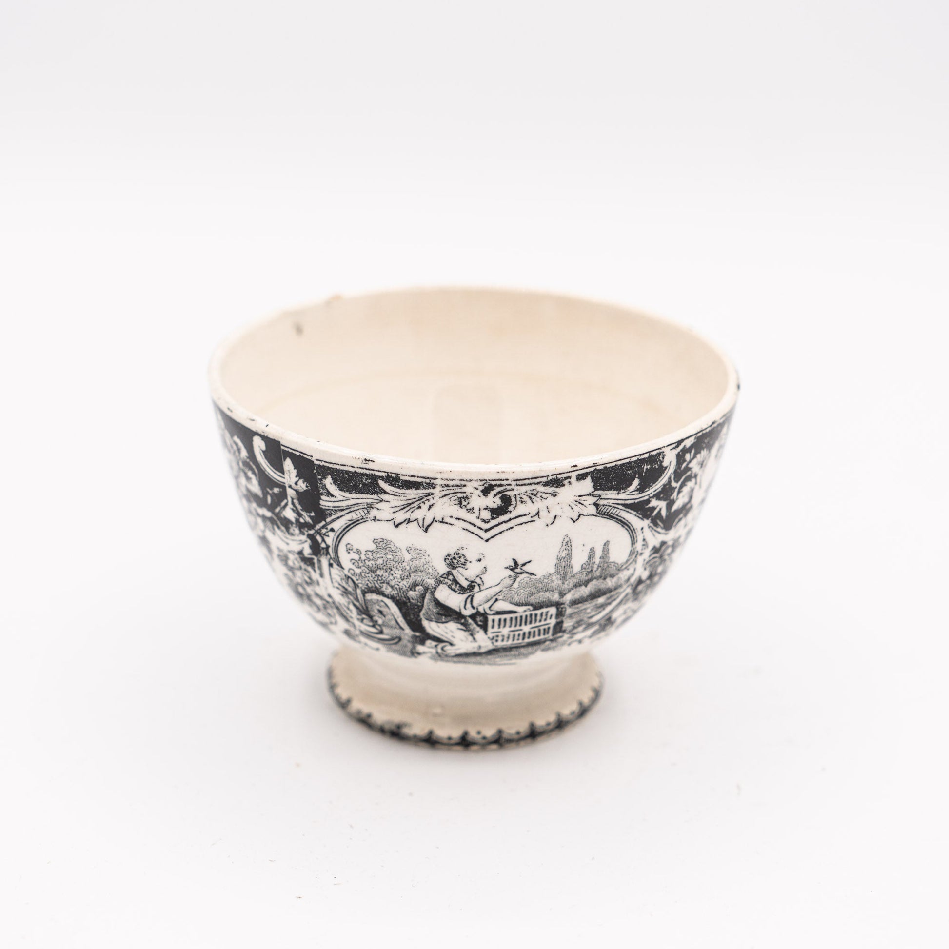 Black & White Café au Lait Bowl - Digoing & Sarreguemines - 1900s - Cake Plate - The Vintage Tales