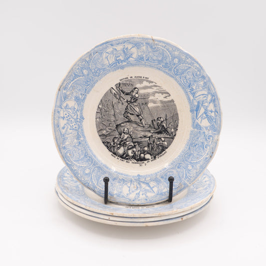 “Histoire de Jeanne d’Arc” - Set of 4 Transferware Plates - Gien - France, c.1880 - Cake Plate - The Vintage Tales