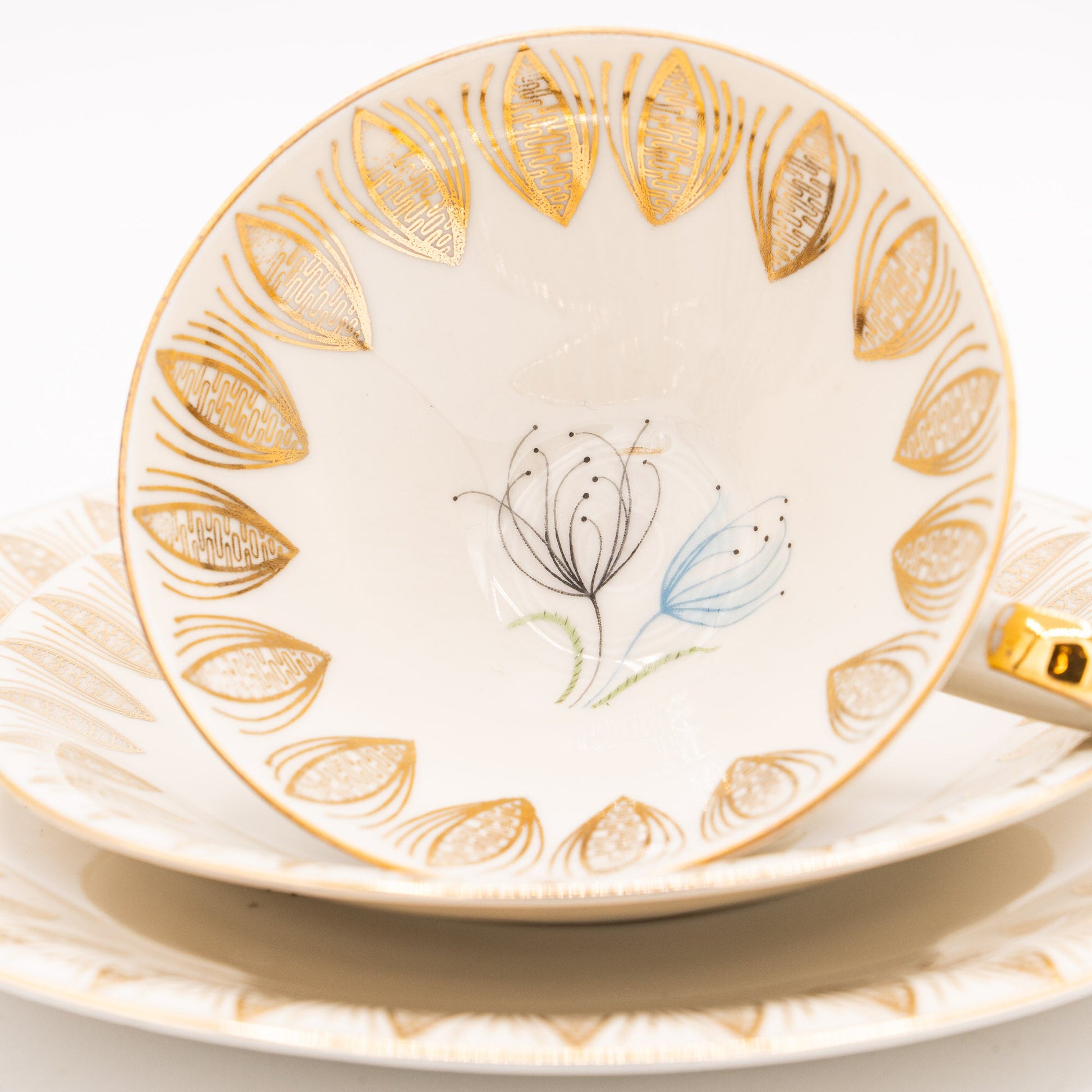 Mid - Century Teacup, Saucer and Plate Set - Gold & Florals - Winterling Röslau - 1950s - cup - The Vintage Tales