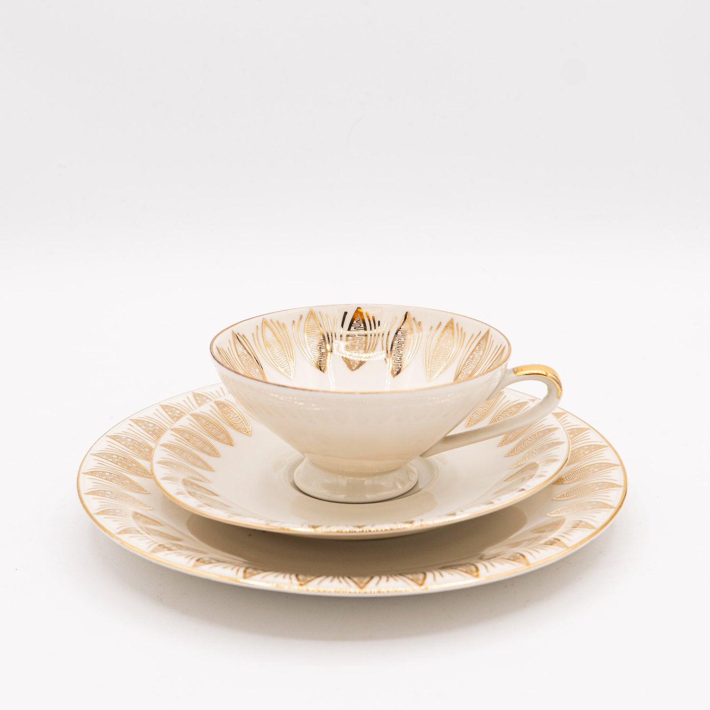 Mid - Century Teacup, Saucer and Plate Set - Gold & Florals - Winterling Röslau - 1950s - cup - The Vintage Tales