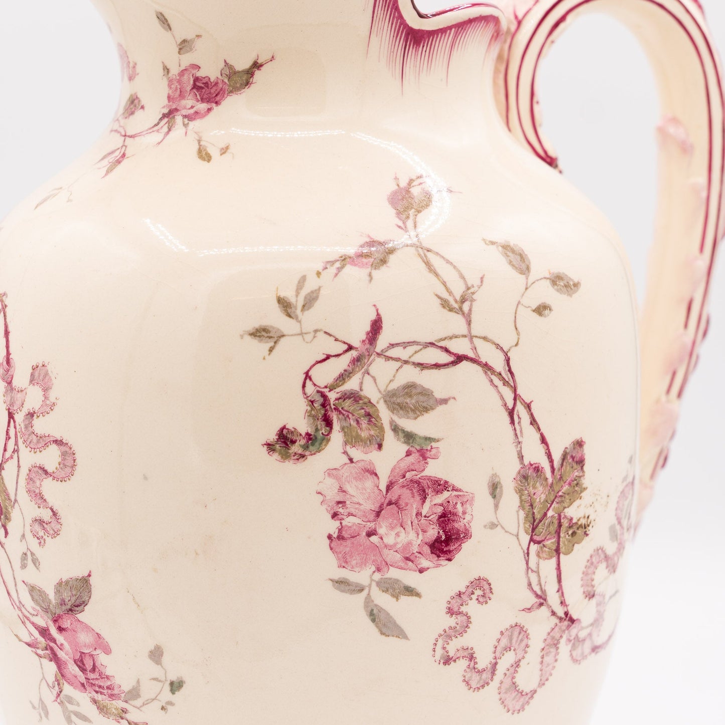 Sarreguemines “Versailles” Ewer – Utzschneider & Cie - 1900s - Pitcher & Jugs - The Vintage Tales