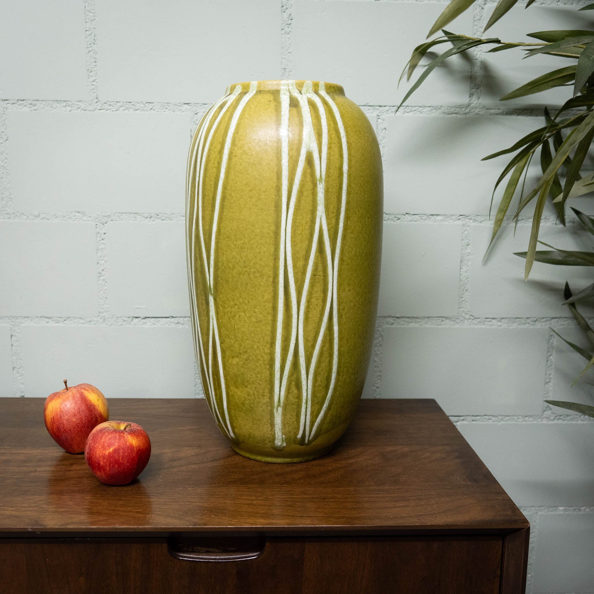 Space Age XL Floor Vase in Green - Form 546 - 42 - Scheurich - c1970s - Floor Vase - The Vintage Tales