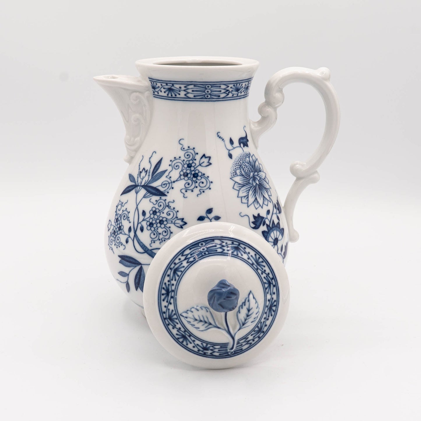 Vintage Coffee Pots - "Blue Onion" - Hutschenreuther - c1970s - Coffee Pot - The Vintage Tales