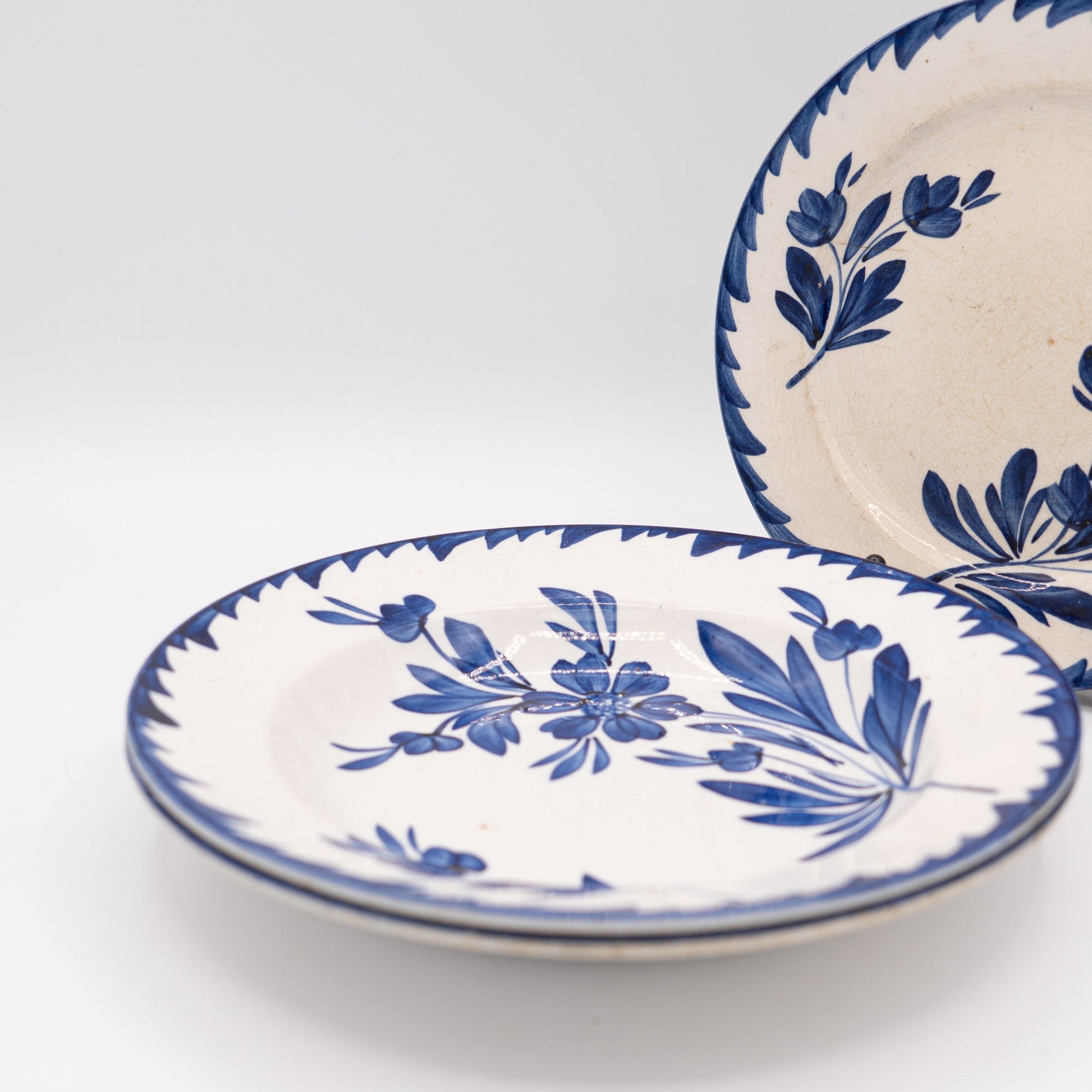 “Yette” Blue & White Plates - Set of 5 - Sarreguemines - 1930s–40s - Cake Plate - The Vintage Tales